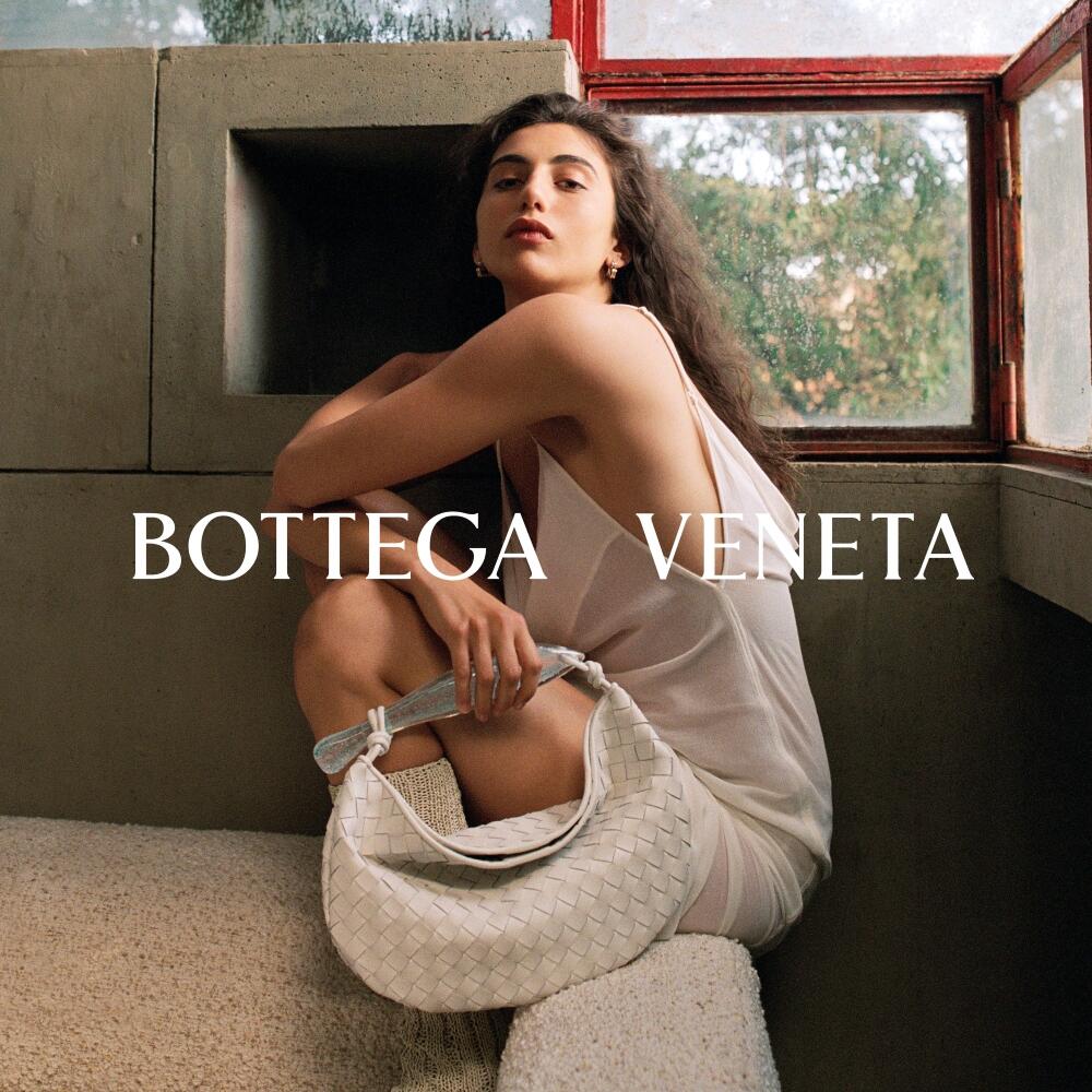 Bottega Veneta Winter 23 – A story of movement