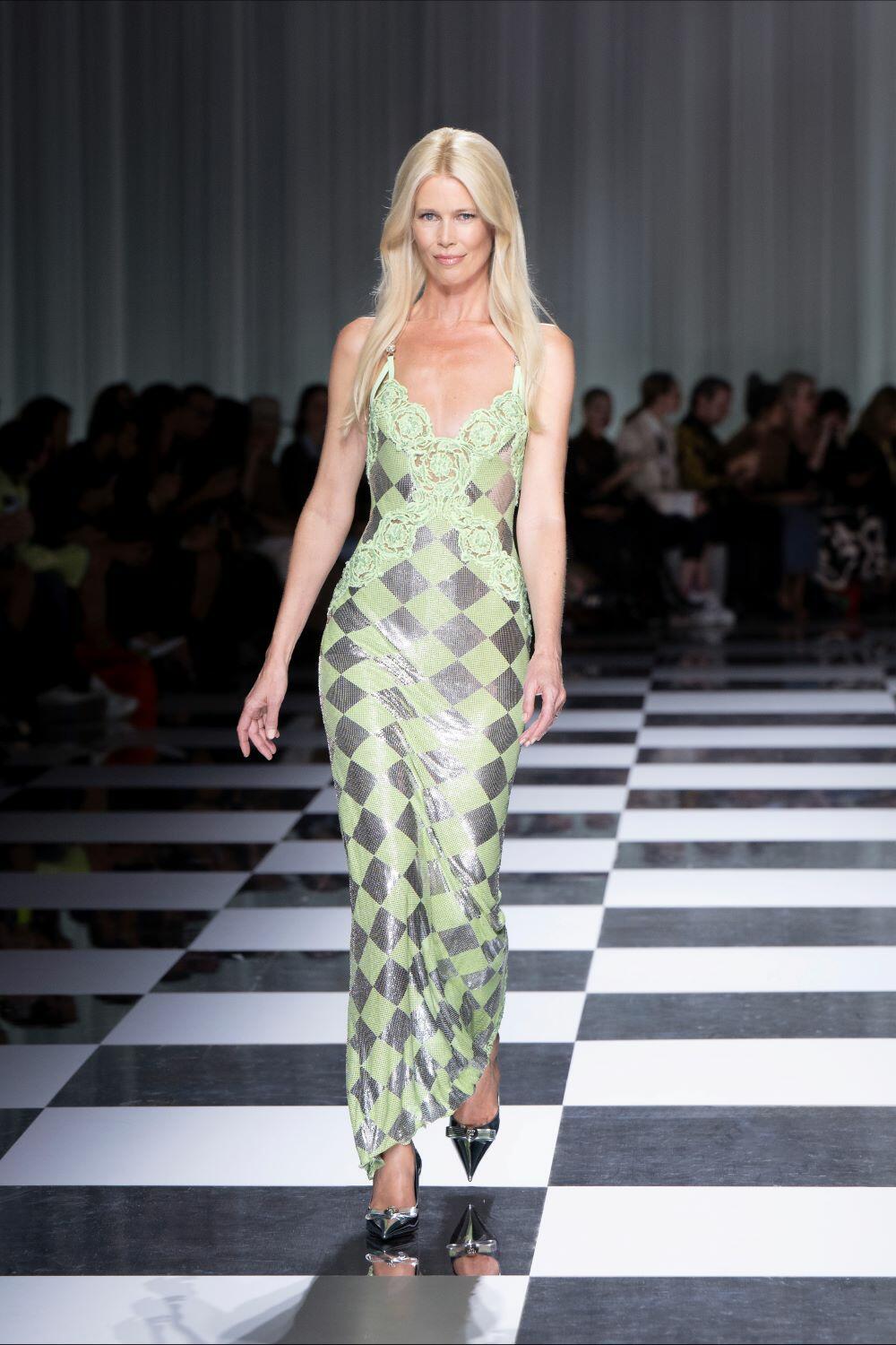Versace’s stunning Fall-Winter 2023 Collection: A feast of colour and elegance
