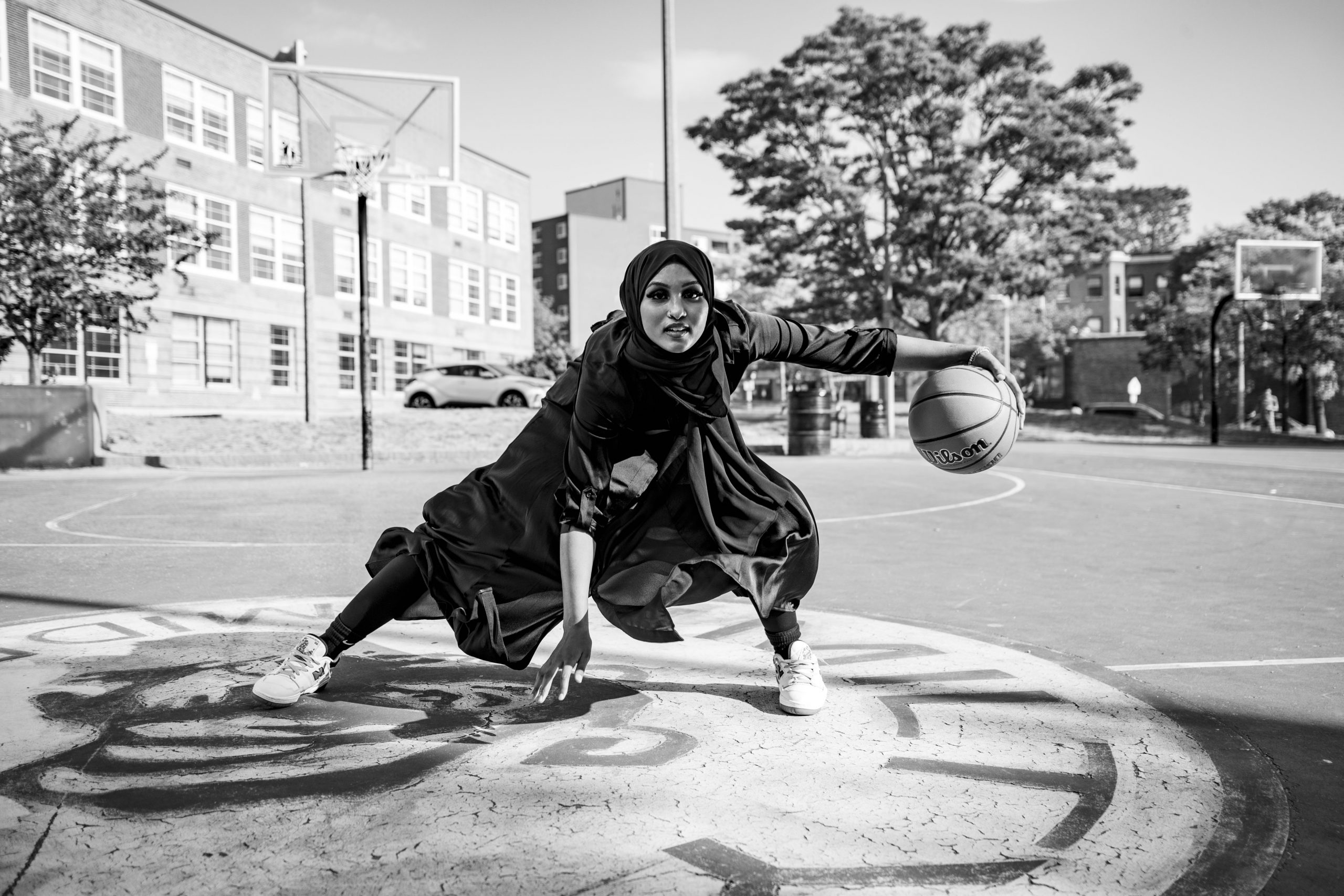 muslim women playing basketball with Jamad Fiin