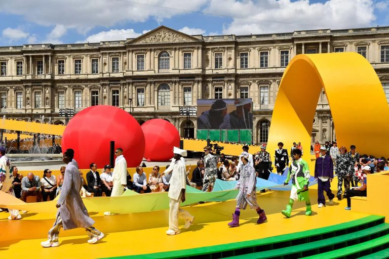 Louis Vuitton Spring-Summer 2023 Men’s Pays Tribute to Virgil Abloh