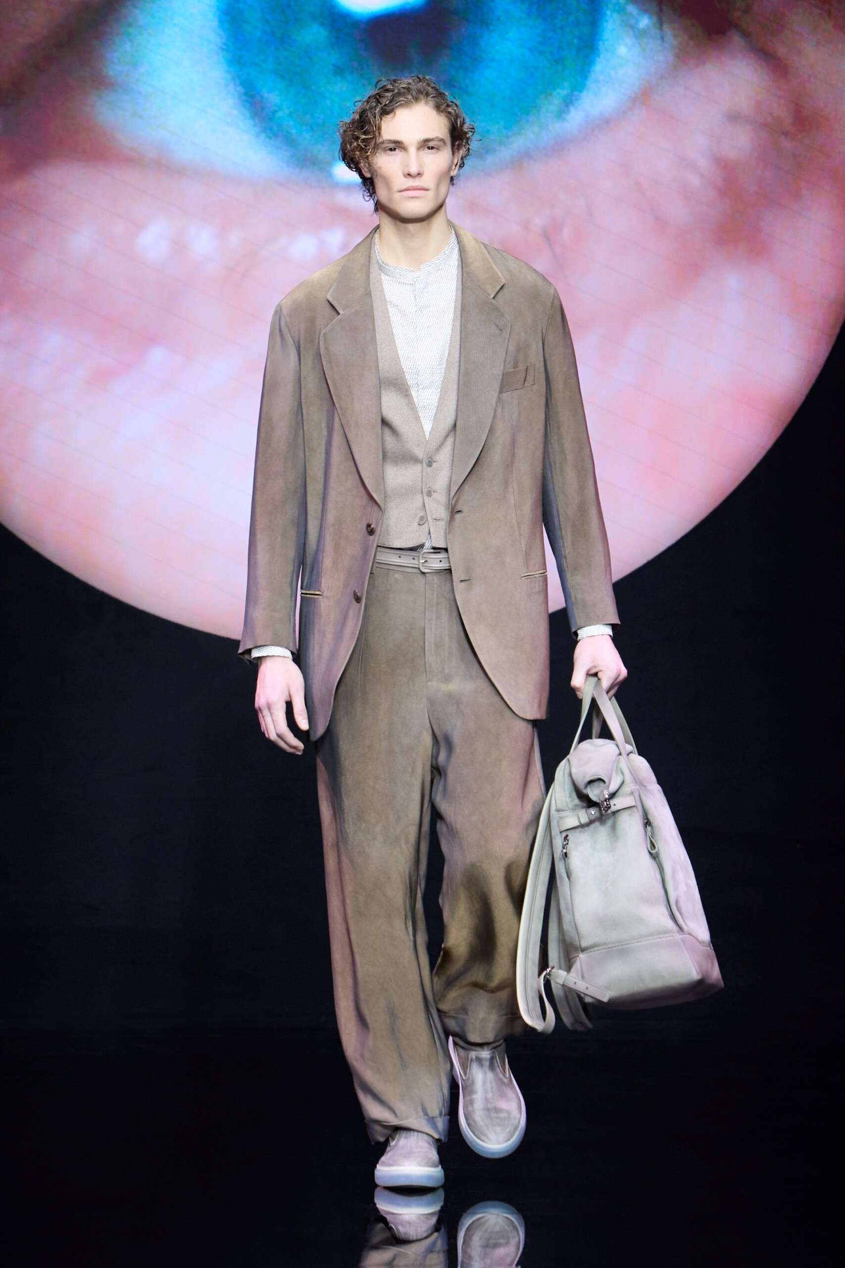 Giorgio Armani Men’s FW 24/25 – Timeless Elegance, Modern Appeal