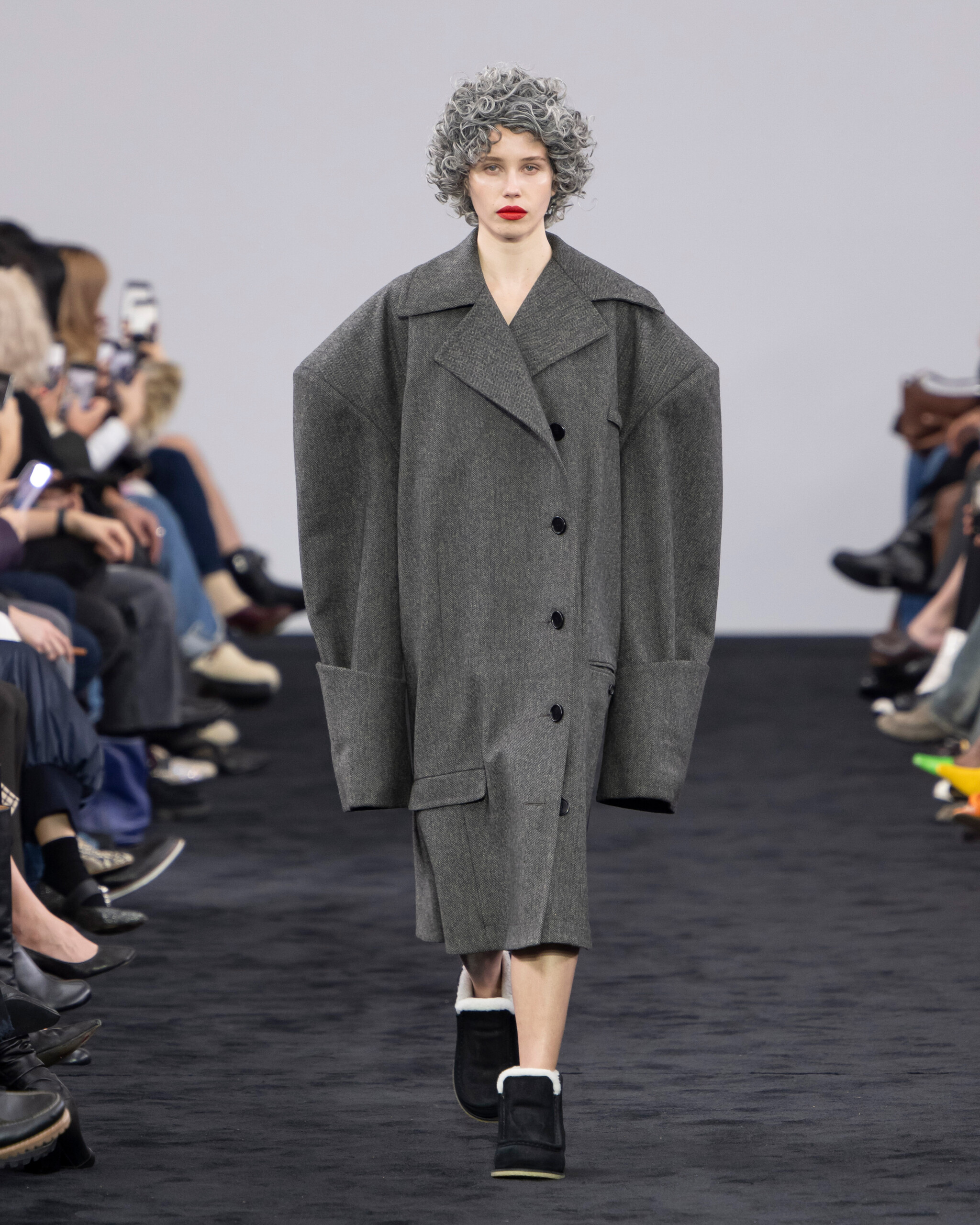 JW Anderson AW24 – Knitted Chic