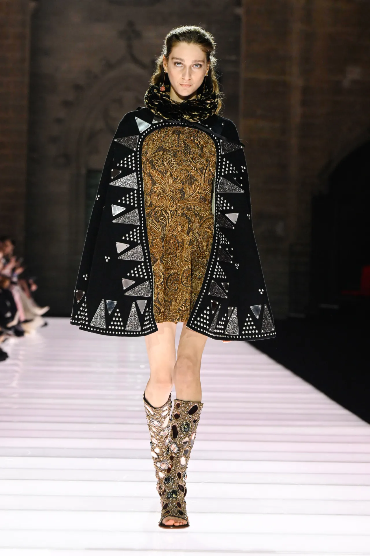 Louis Vuitton Cruise 2026 – Medieval But Make It Mega