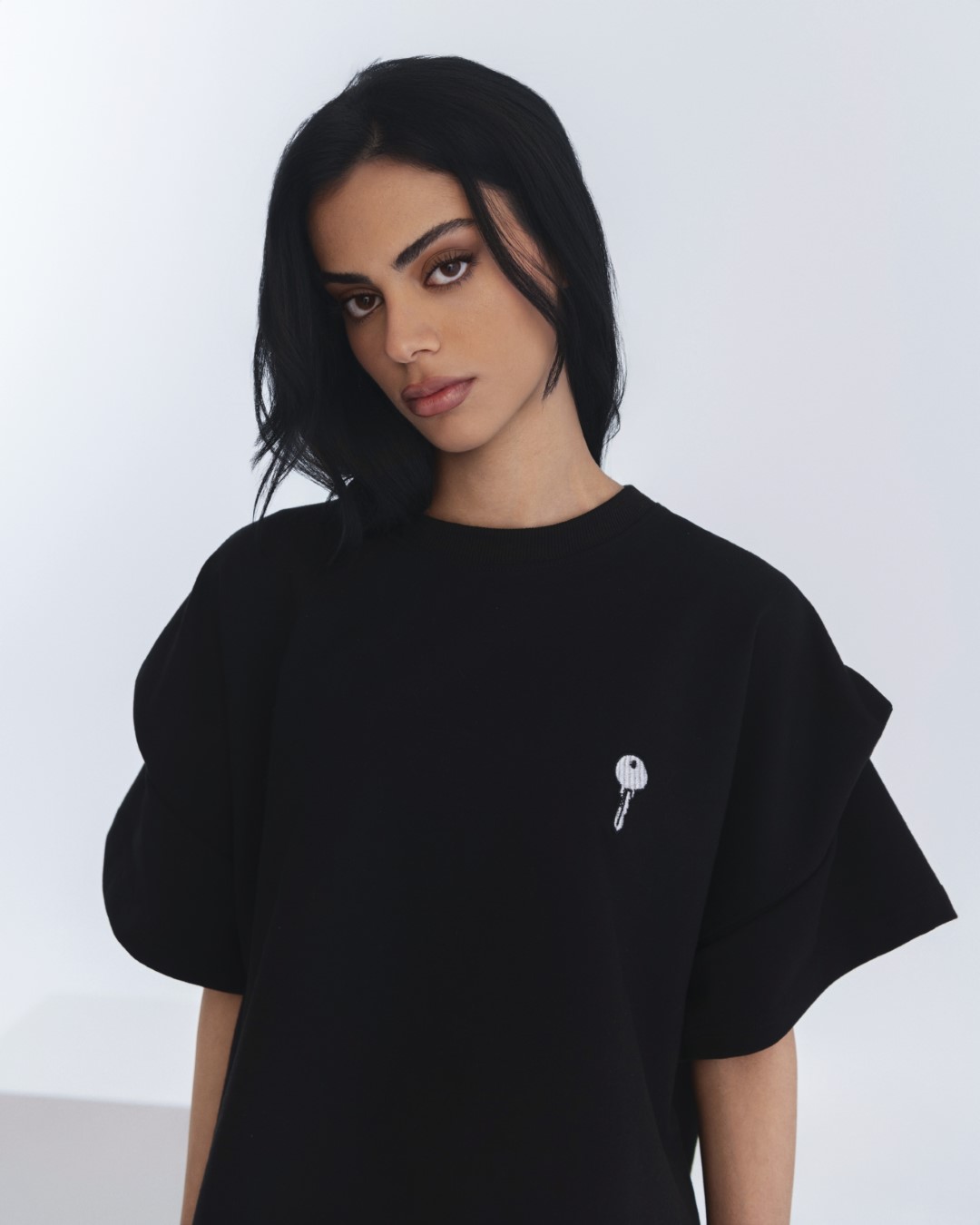 Zeyne Launches ‘Asli Ana’ Merch Line to Fund Relief Efforts in Gaza