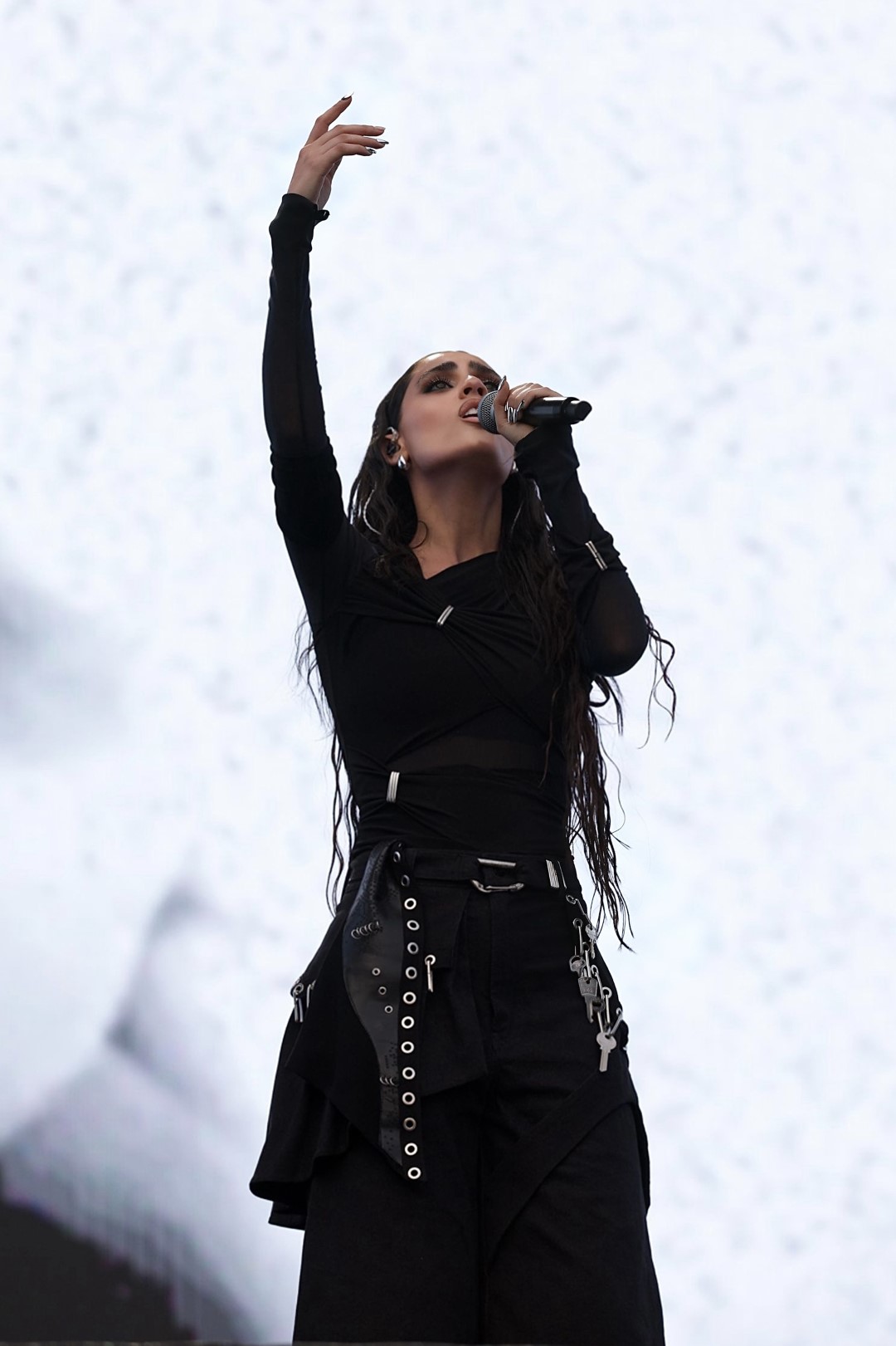 Zeyne Joins Ed Sheeran’s Middle East Tour with Sound, Style, and Power