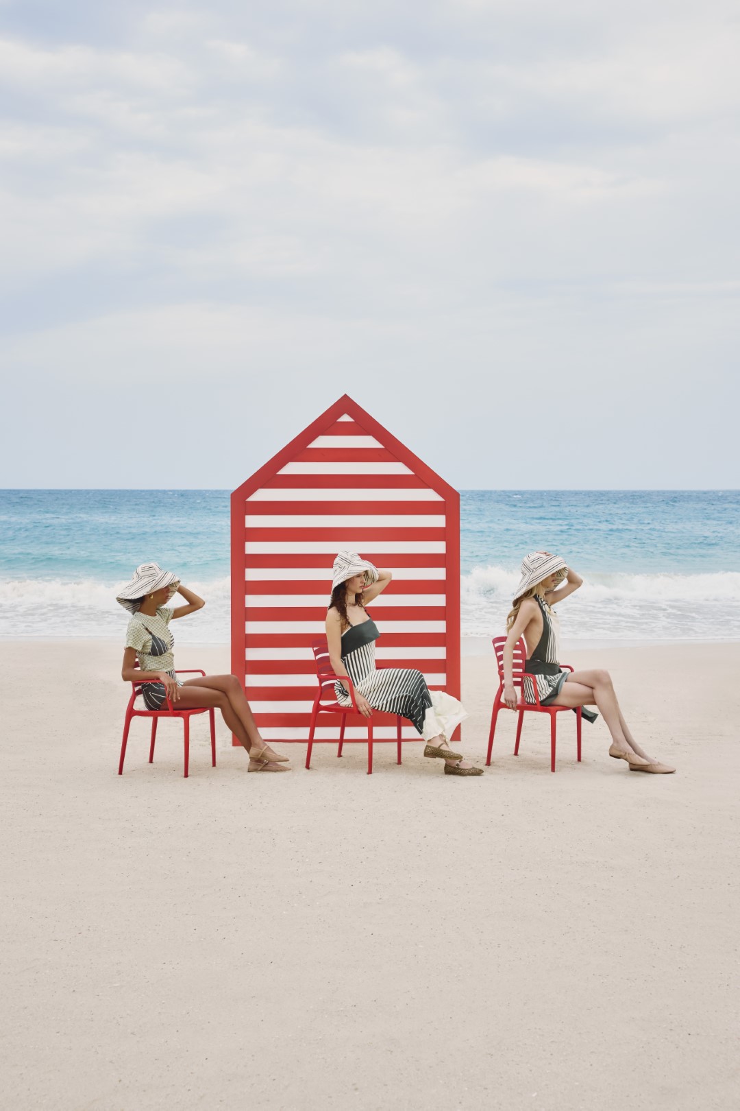 Harvey Nichols Drops Anchor at Kaimana Beach with Cruise 2025