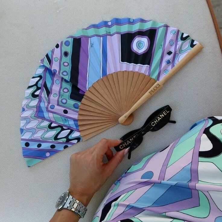 2025’s Hottest Accessory … The Handheld Fan