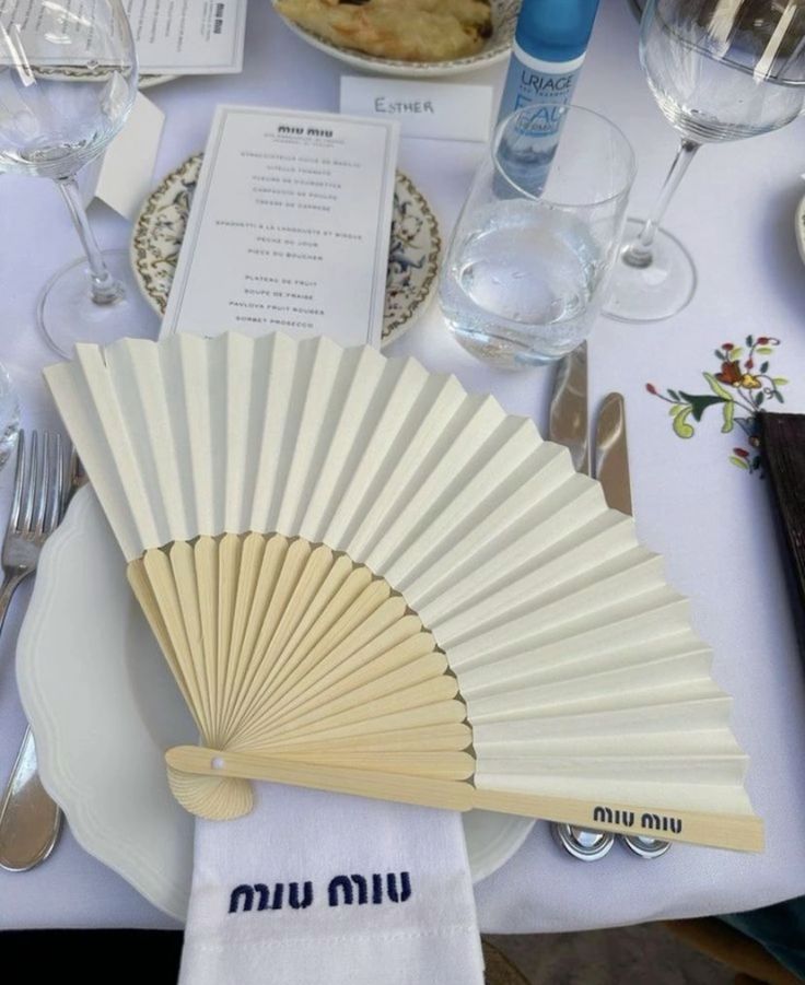 handheld fan