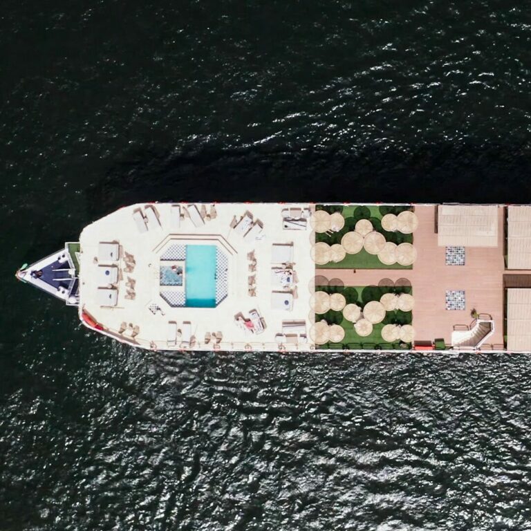 Nile Azur – Egypt’s Floating Myth