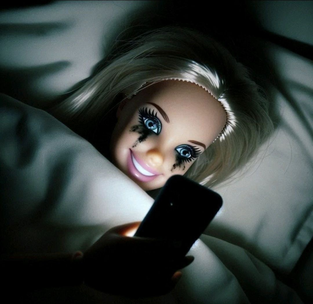 Too Much to Know: How Gen Z Is Coping with Information Overload