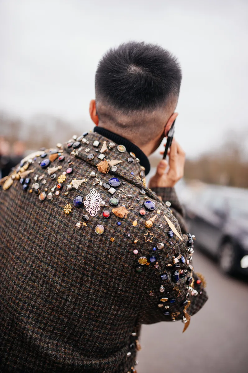 Pin It: The Brooch Returns