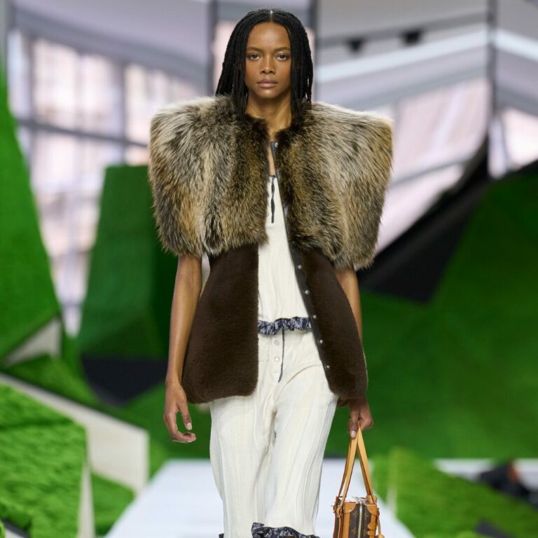 Louis Vuitton F/W 2026: Nature Reconstructed in the Digital Age